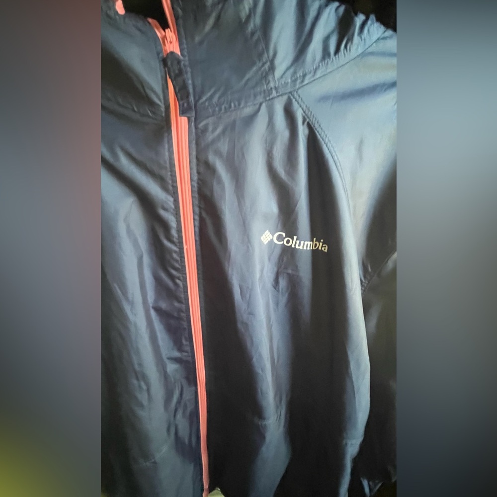 Columbia Windbreaker
